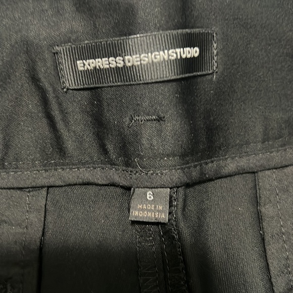Express dress shorts. Black. Size 6. Brand new. - Picture 4 of 4